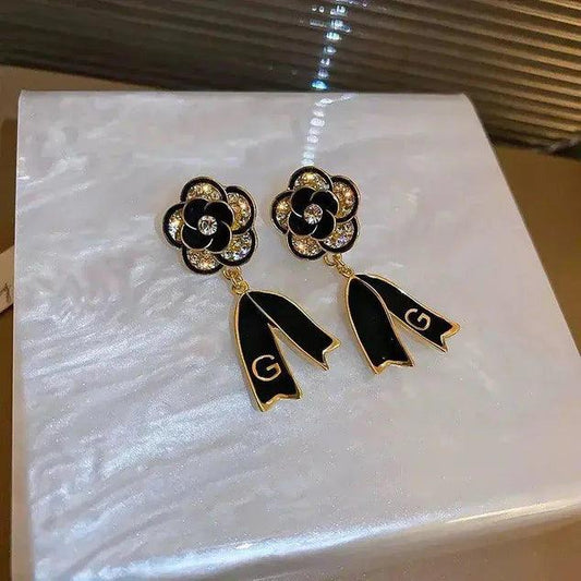 Korean Luxurious Crystal Flower Black Gold Earring