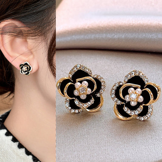 Korean beautifull flowere zircnon stone earring...