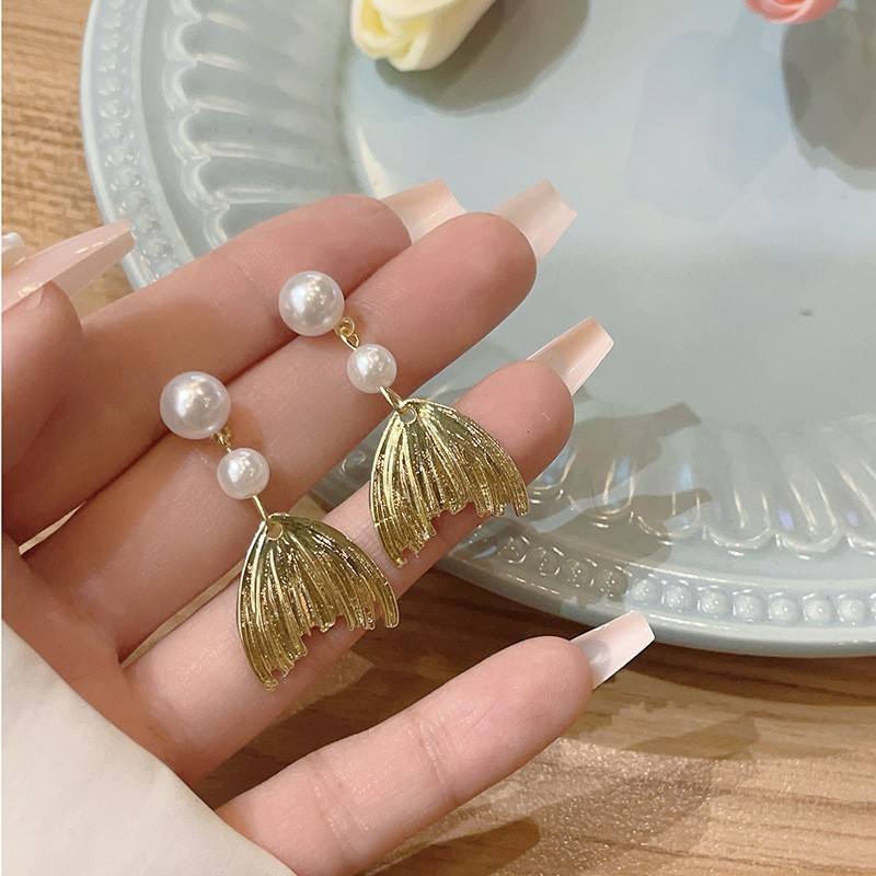 Korean Luxurious Pearl Earring