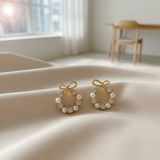 Beautiful Natural Pearl Diamond Studded Gold Earring