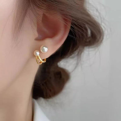 Korean Beautiful Gold Pearl Stud Earring
