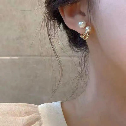 Korean Beautiful Gold Pearl Stud Earring