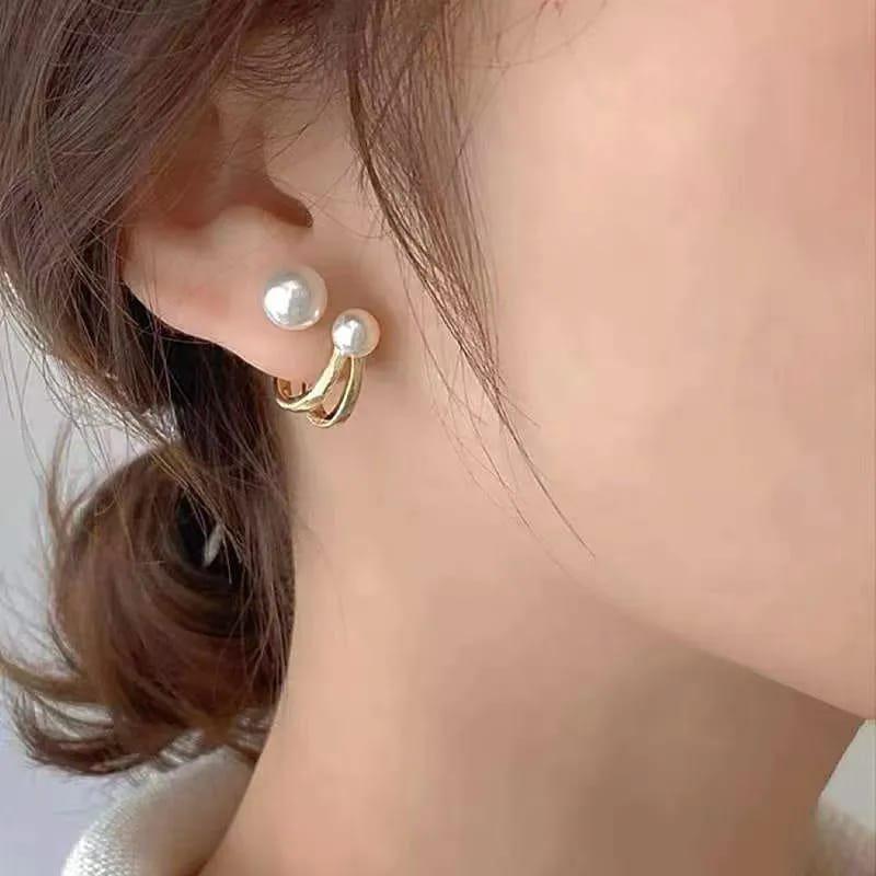 Korean Beautiful Gold Pearl Stud Earring