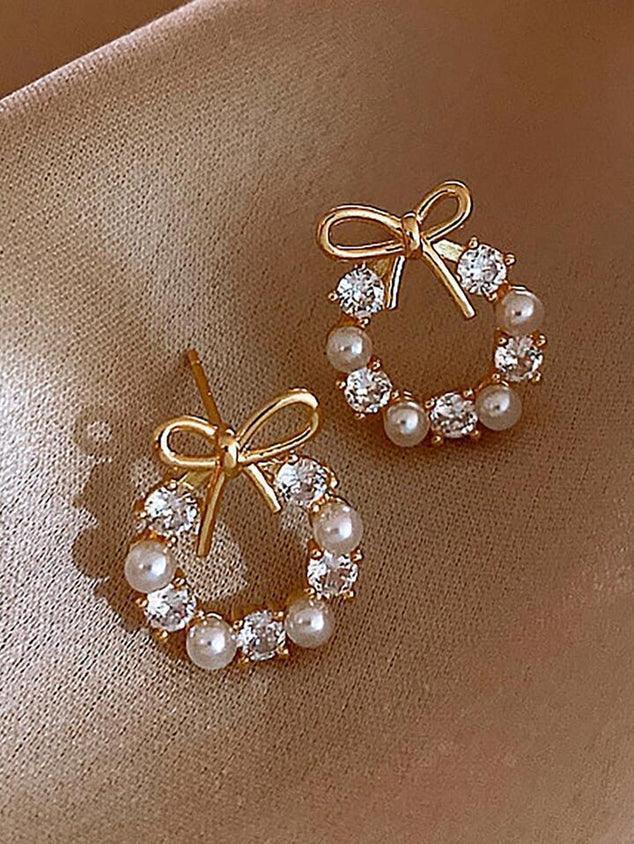 Beautiful Natural Pearl Diamond Studded Gold Earring3