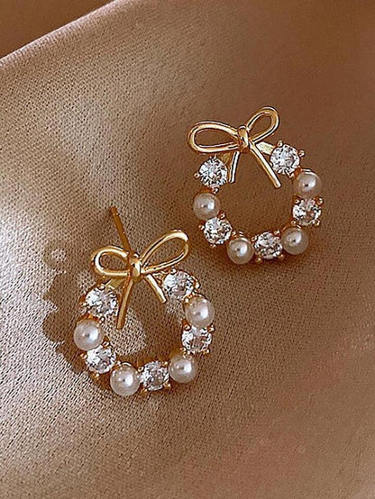 Beautiful Natural Pearl Diamond Studded Gold Earring3
