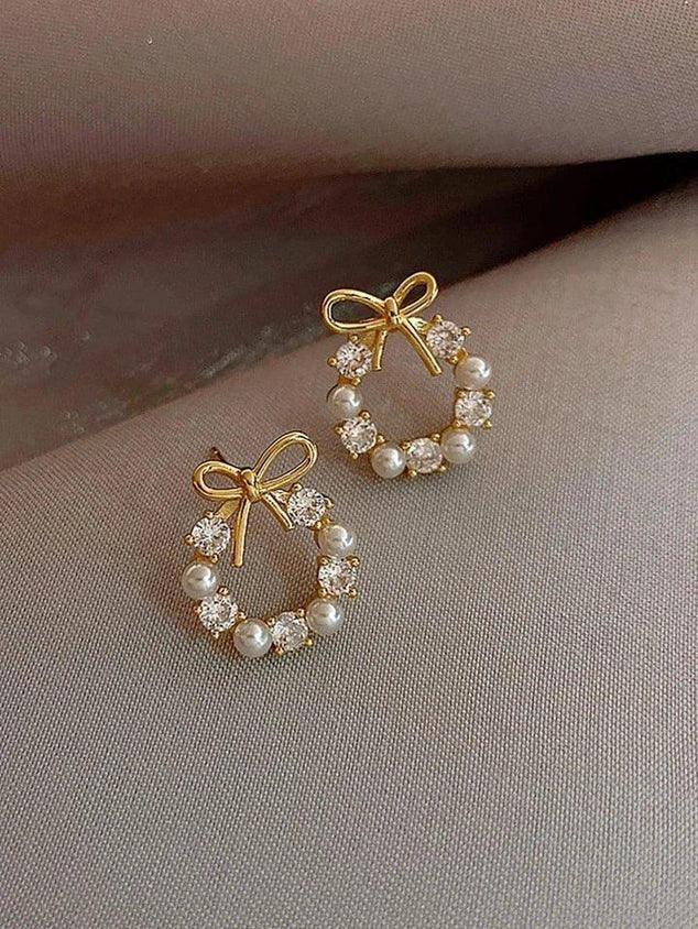 Beautiful Natural Pearl Diamond Studded Gold Earring3