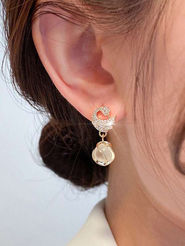 Korean Crystal Sparking Diamond Earring for Women Gold3