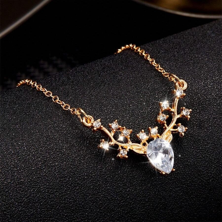Korean Luxurious  Diamond stone Pendant