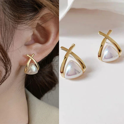 Korean Beautiful Pearl Gold Earring