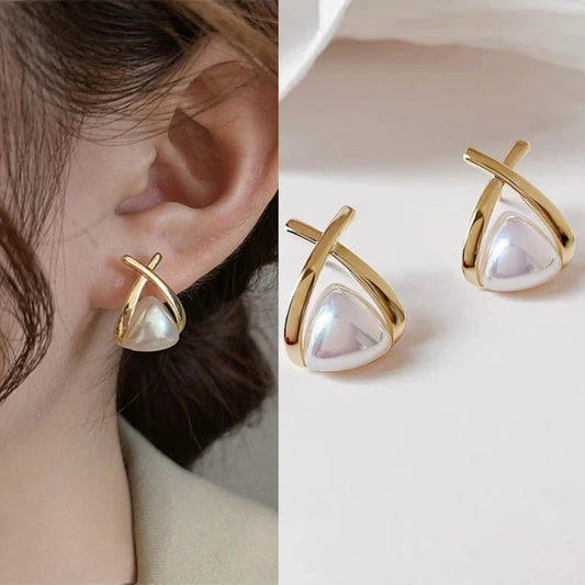 Korean Beautiful Pearl Gold Earring