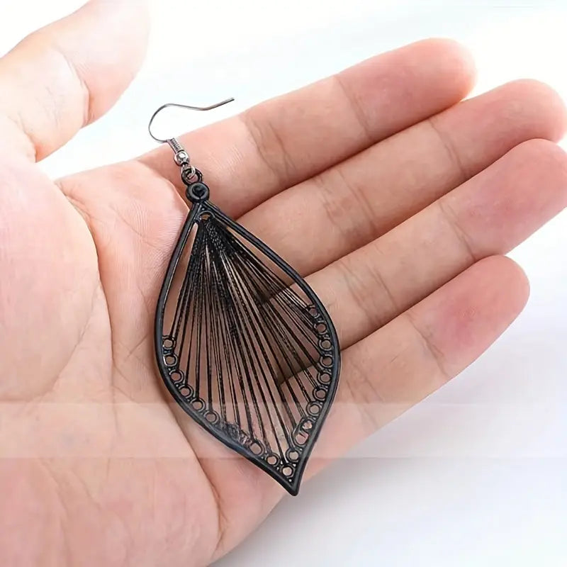 Korean leaf black Earring