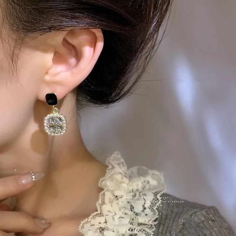 korean luxurious Crystal Earring