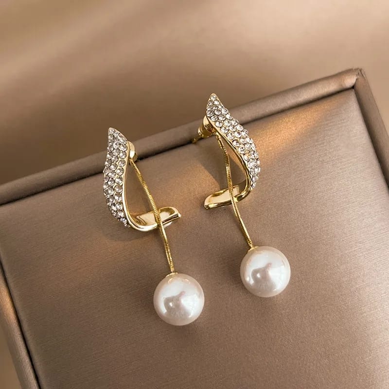 Korean Beautiful Luxurious Pearl  Drop Earring