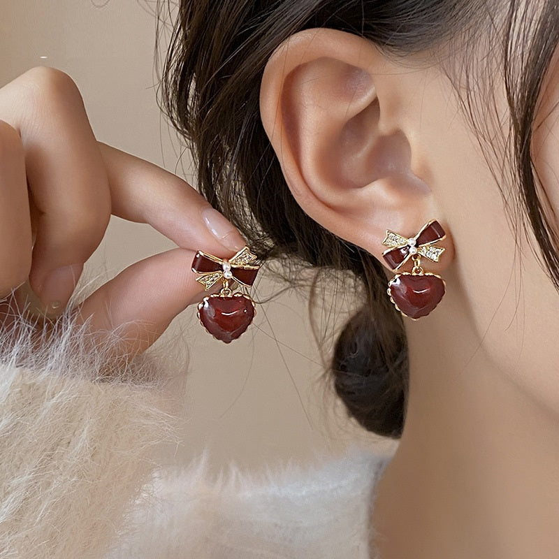 Korean cure red heart Earring