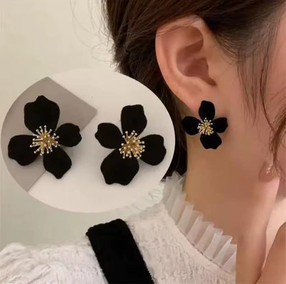 Korean beautiful black flower Earring