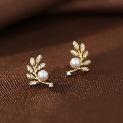 Korean Gold Leaf And Pearl Stud earring