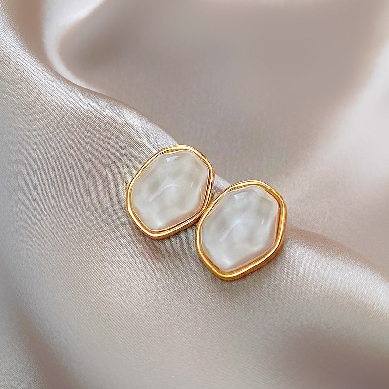 Korean Luxurious White Premium Stone Earring3