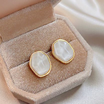 Korean Luxurious White Premium Stone Earring3