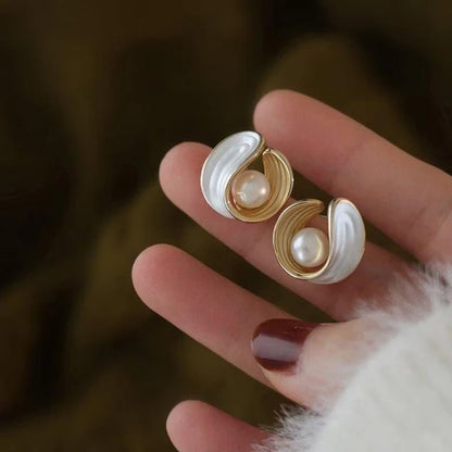 Natural Pearl Earrings Luxury Simple Unique Versatile Hanging Drip Wrap Stud Earrings Party Wed Unusual Jewelry3