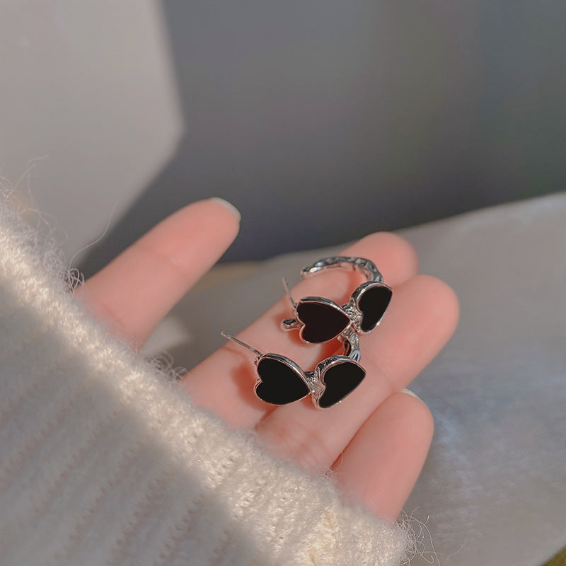 korean black heart earring