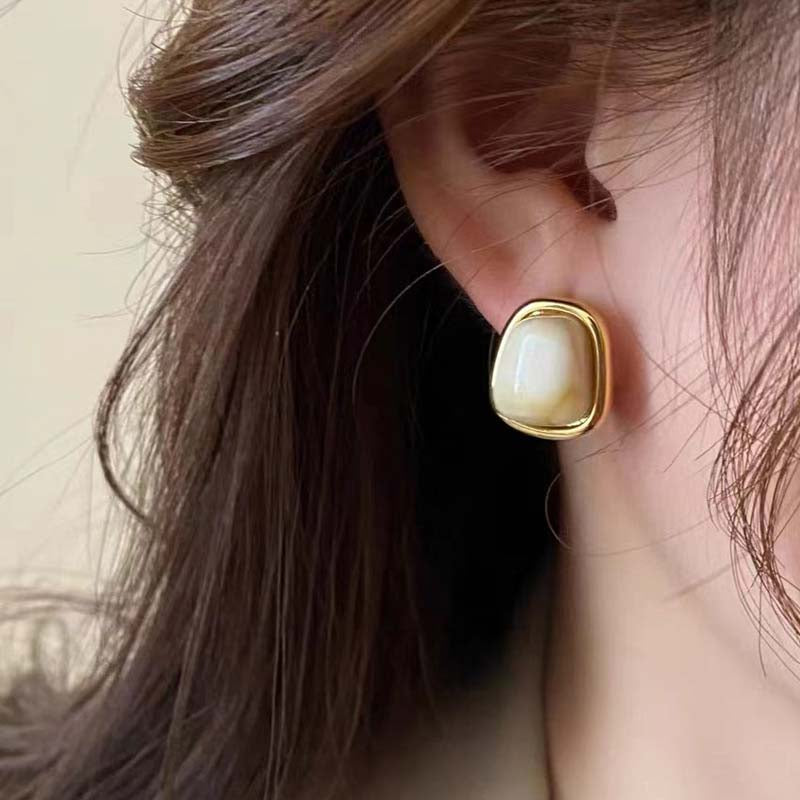 Korean beautiful trendy stud