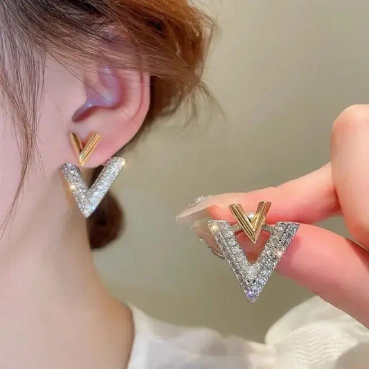 Korean v shape earring