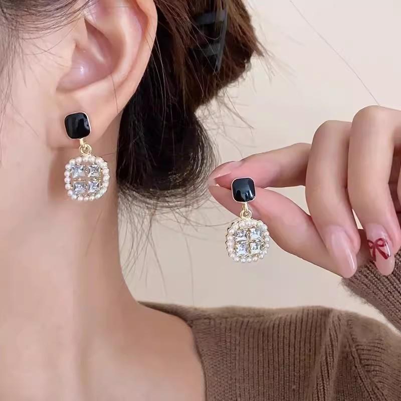 korean luxurious Crystal Earring