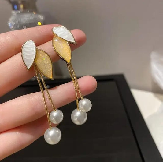 korean leaf pearl earring