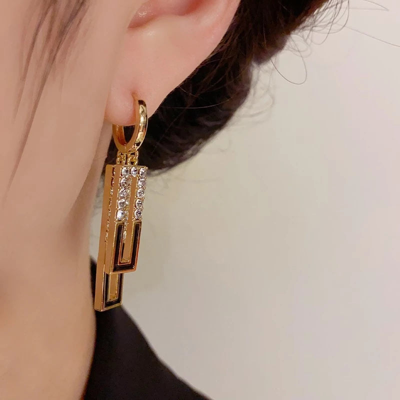 korean beautiful gold and black drop earring