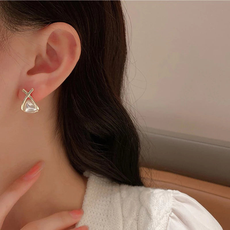 Korean Beautiful Pearl Gold Earring
