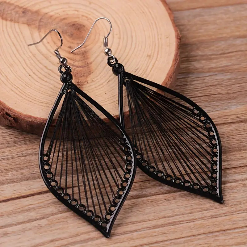 Korean leaf black Earring