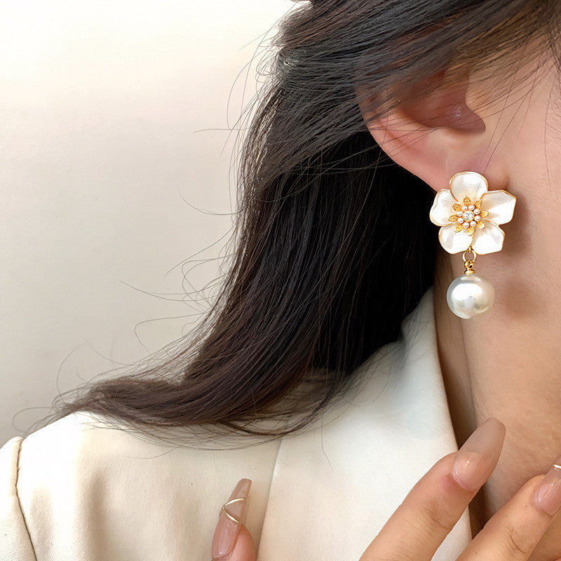 Korean beautiful flower white earring