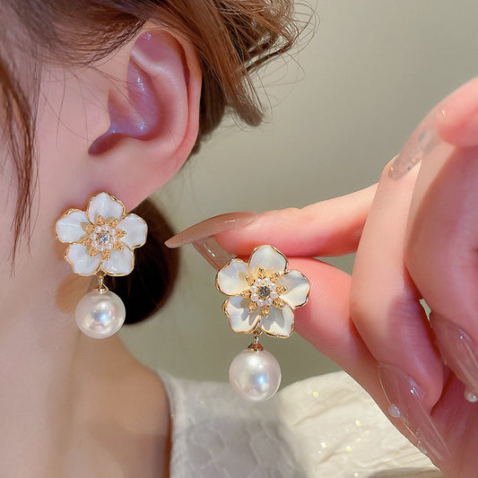 Korean beautiful flower white earring