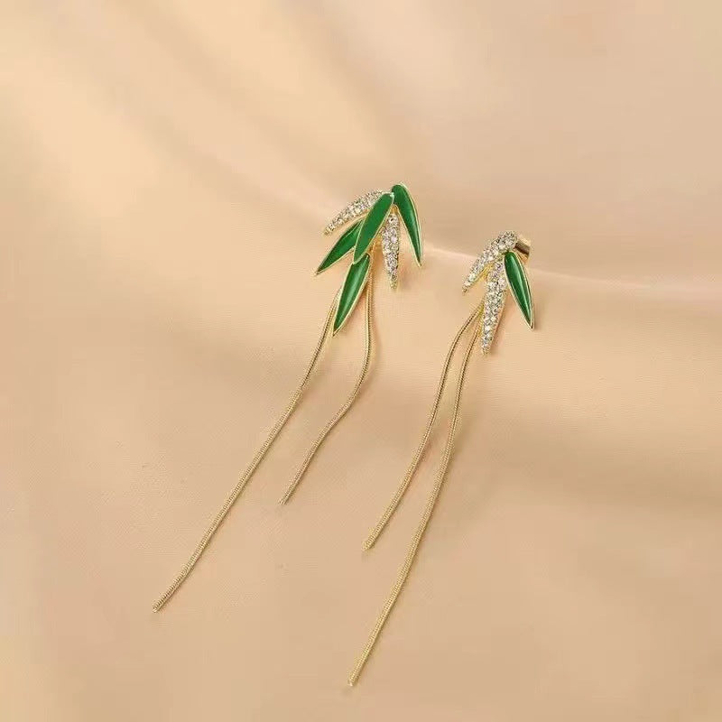 Korean Beautiful green and gold leaf drop earring3