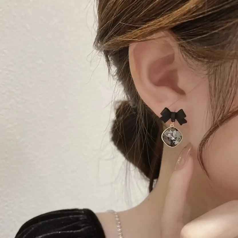 Cute Black Stone Crystal Cute Korean earrings for women Alloy Earring Set3