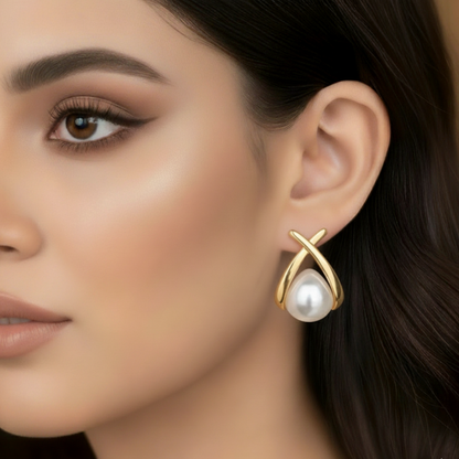 Korean Beautiful Pearl Gold Earring