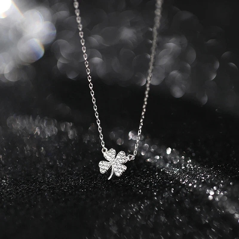 Korean beautiful flower 🌼 Pendant